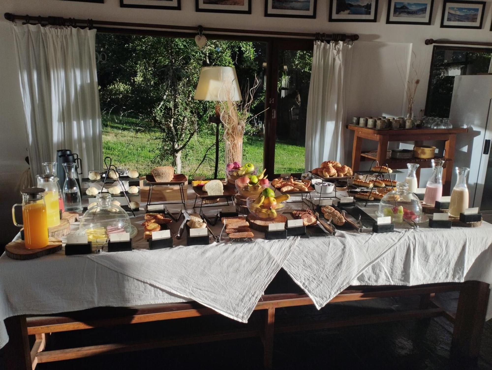 Hosteria El Condado San Carlos de Bariloche Luaran gambar